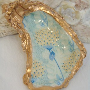 Bloom Cream Oyster Shell Jewelry Bowl (CREAM)