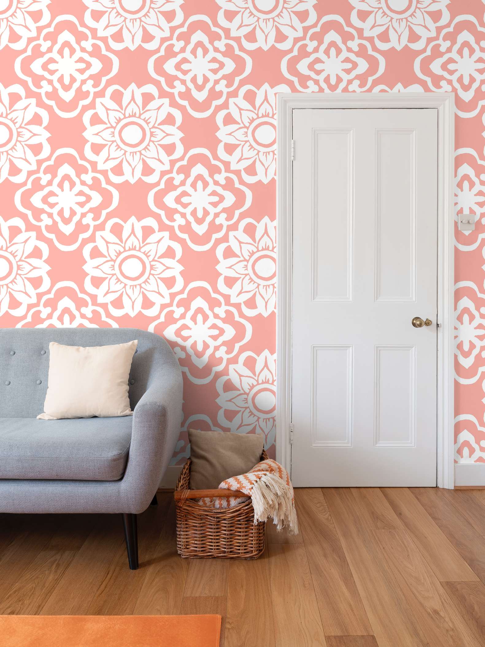 MEDALLION REVERSE CORAL LG