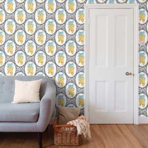 Alternative view of Lemon Garland