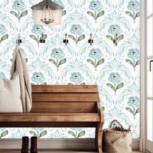 Alternative view of Lace and Poppy