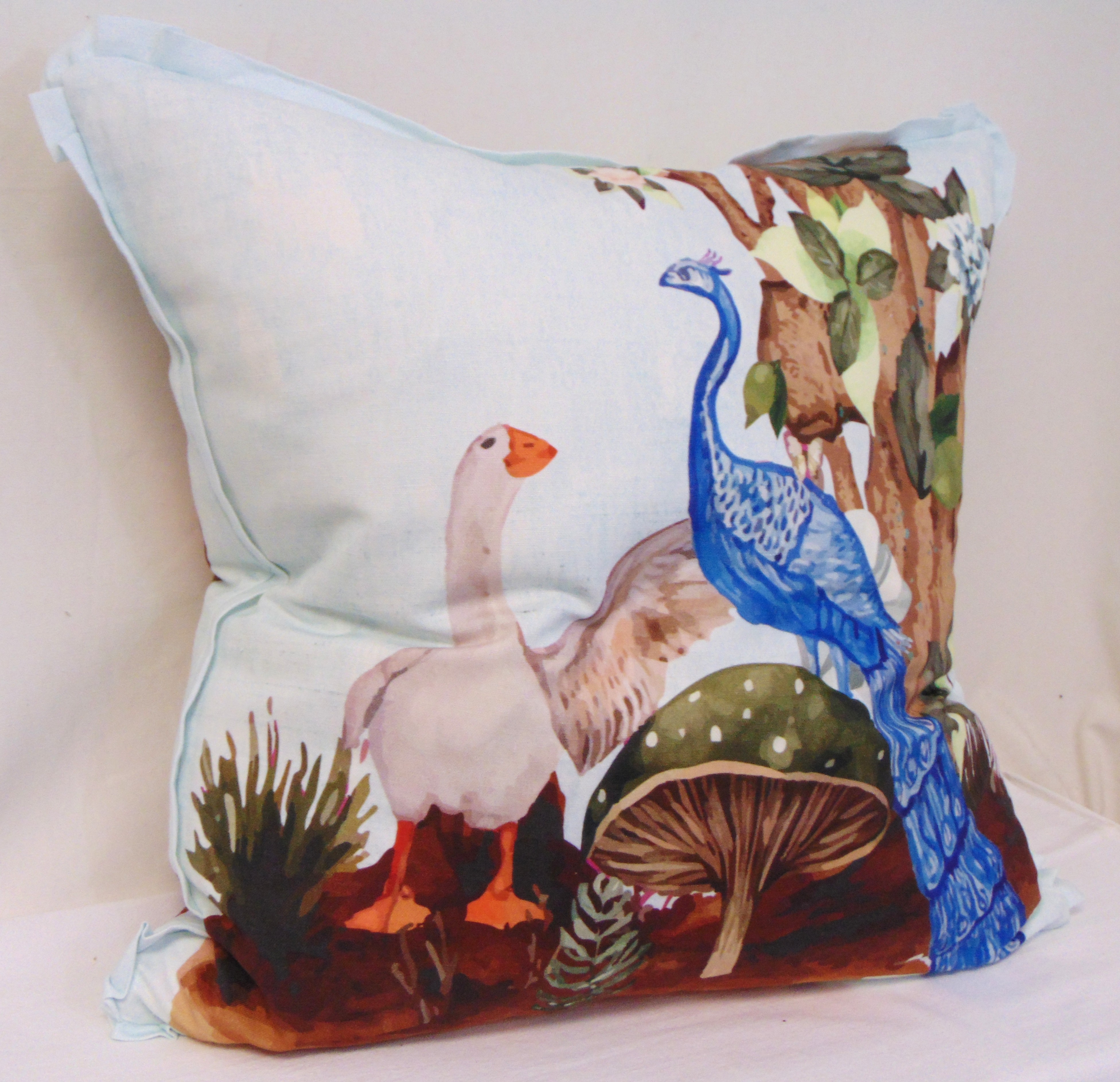 PEACOCK PILLOW (5)